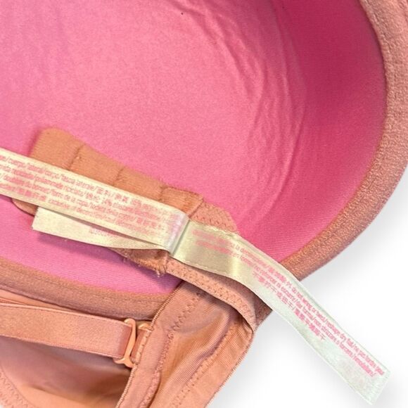 PINK VICTORIA’S SECRET Women’s Peach Pink Wear Everywhere T-Shirt Lightly Lined - Picture 6 of 6